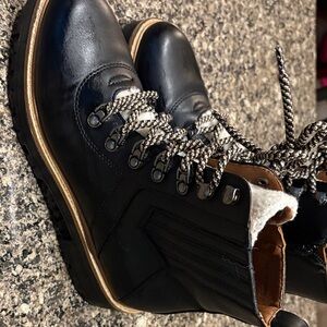 American Eagle Outfitters Black Lace-Up Boots with Tan Accents